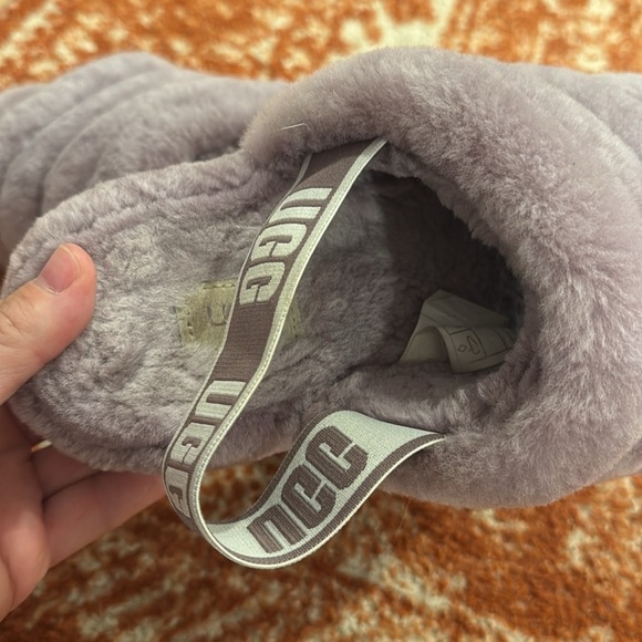 1095119 UGG W Fluff Yeah [June Gloom] Women's Sheepskin Slides 7 US - Picture 3 of 5